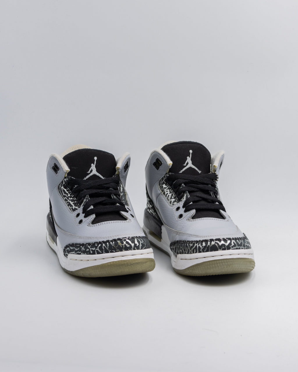 Air Jordan 3 Retro Wolf Grey