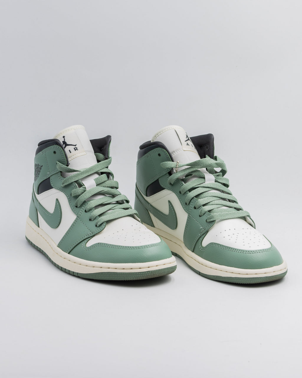 Jordan Air Jordan 1 Mid Jade Smoke