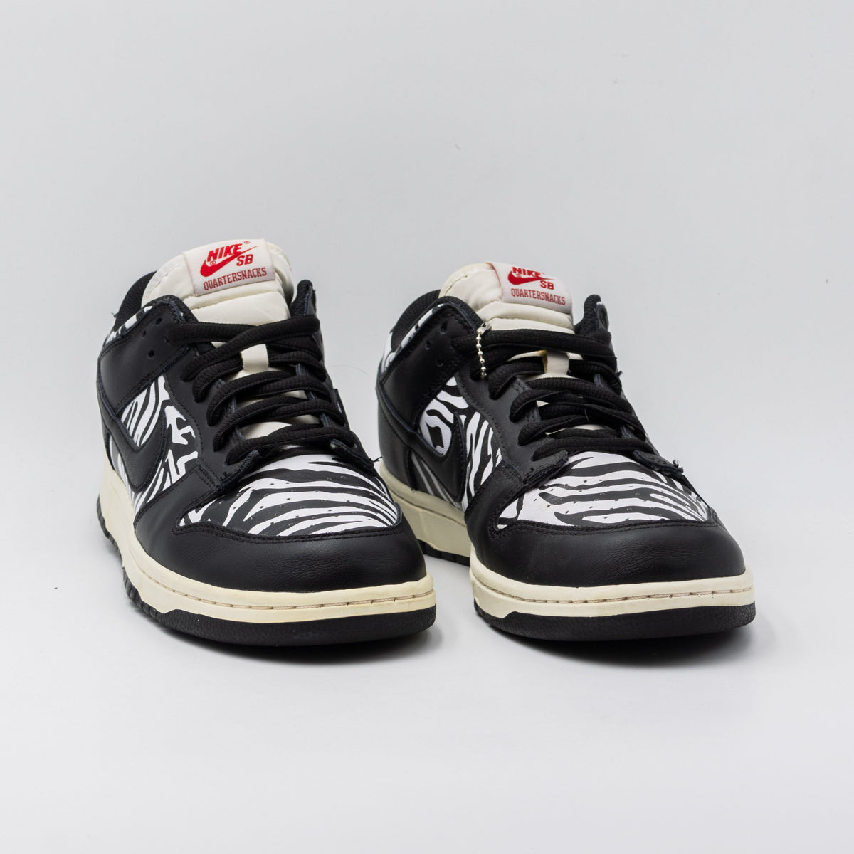Nike Dunk SB Low OG QS Quartersnacks Zebra