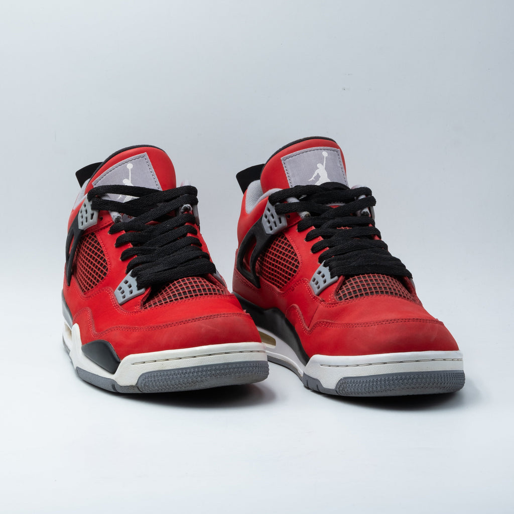 Air Jordan 4 Retro Toro Bravo