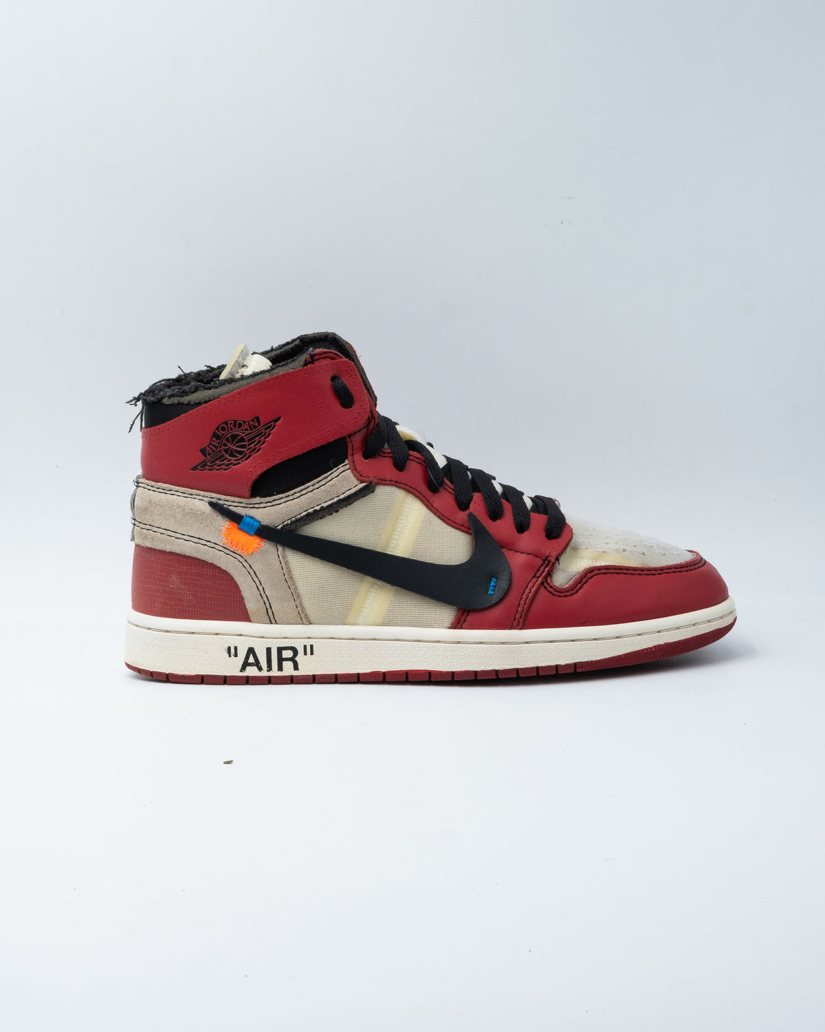 Air Jordan 1 Retro High Off-White Chicago