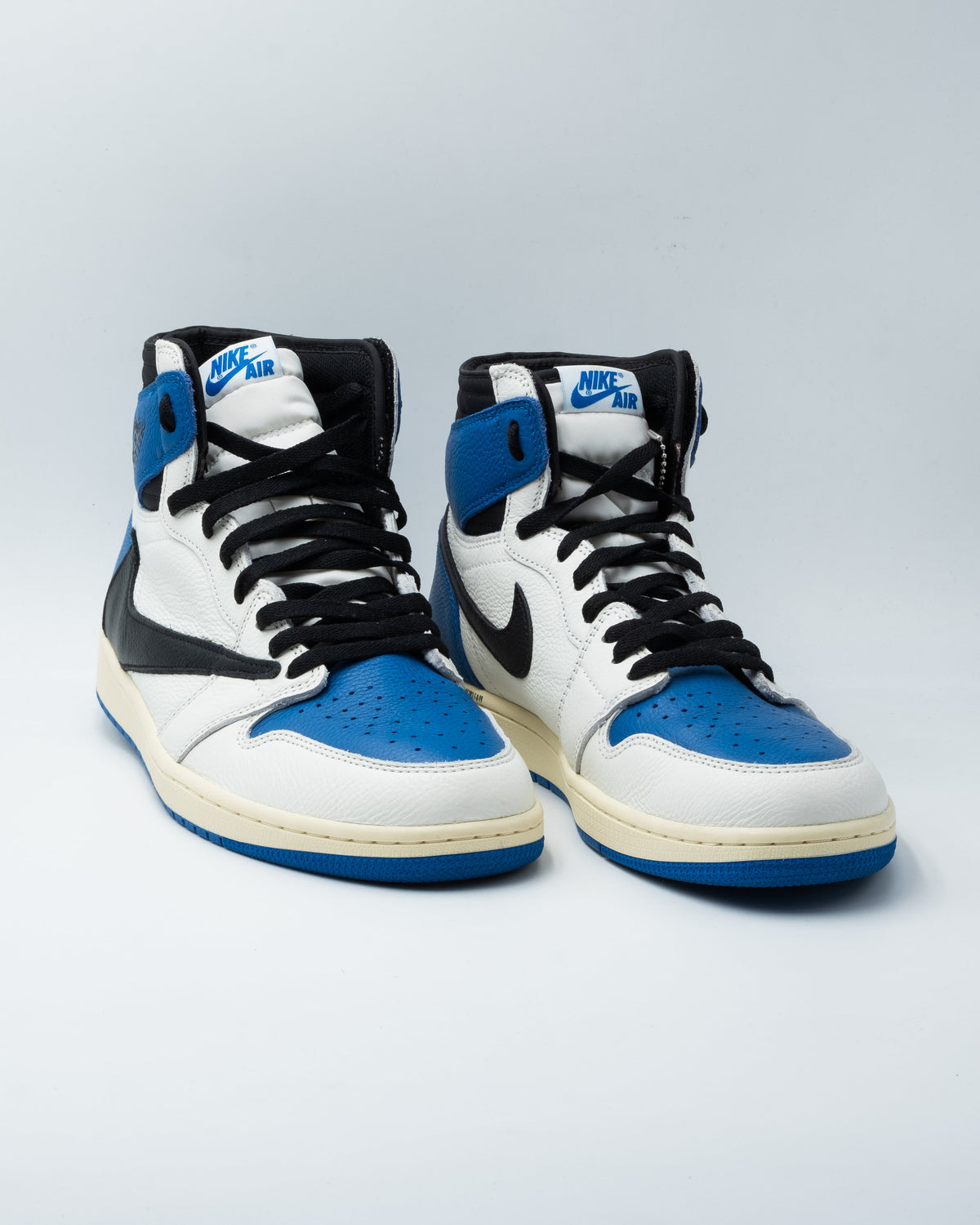 Air Jordan 1 Retro High OG SP Fragment x Travis Scott