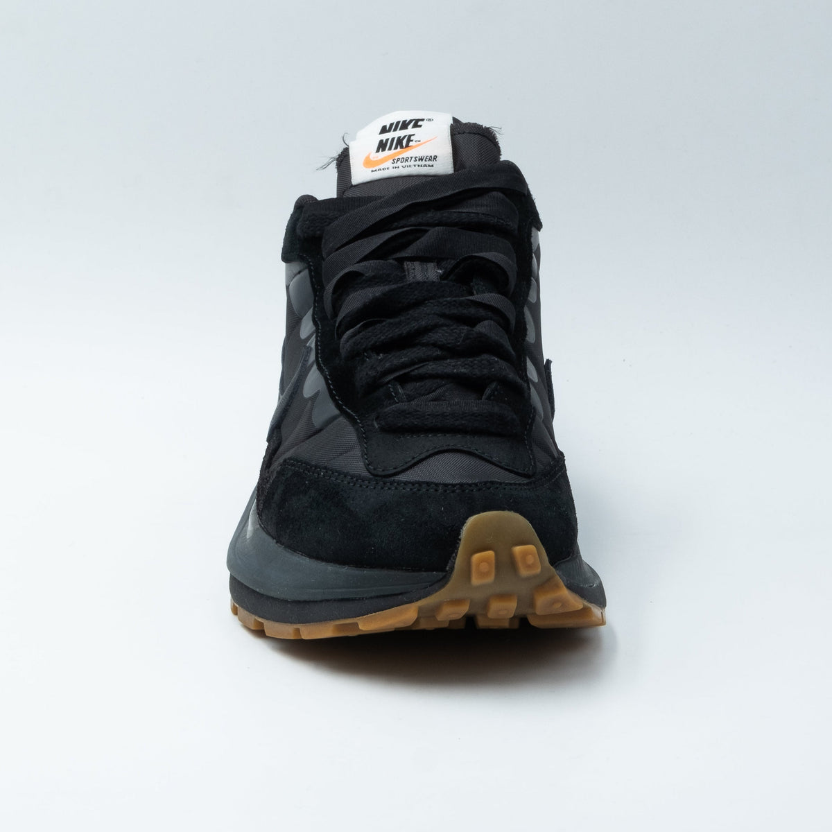 Nike Vaporwaffle sacai Black Gum
