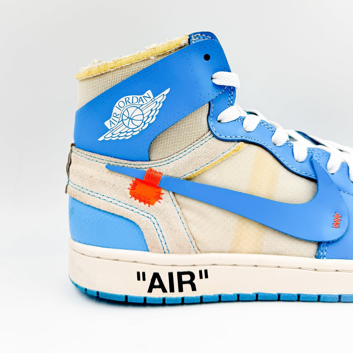 Air Jordan 1 Retro High Off-White University Blue