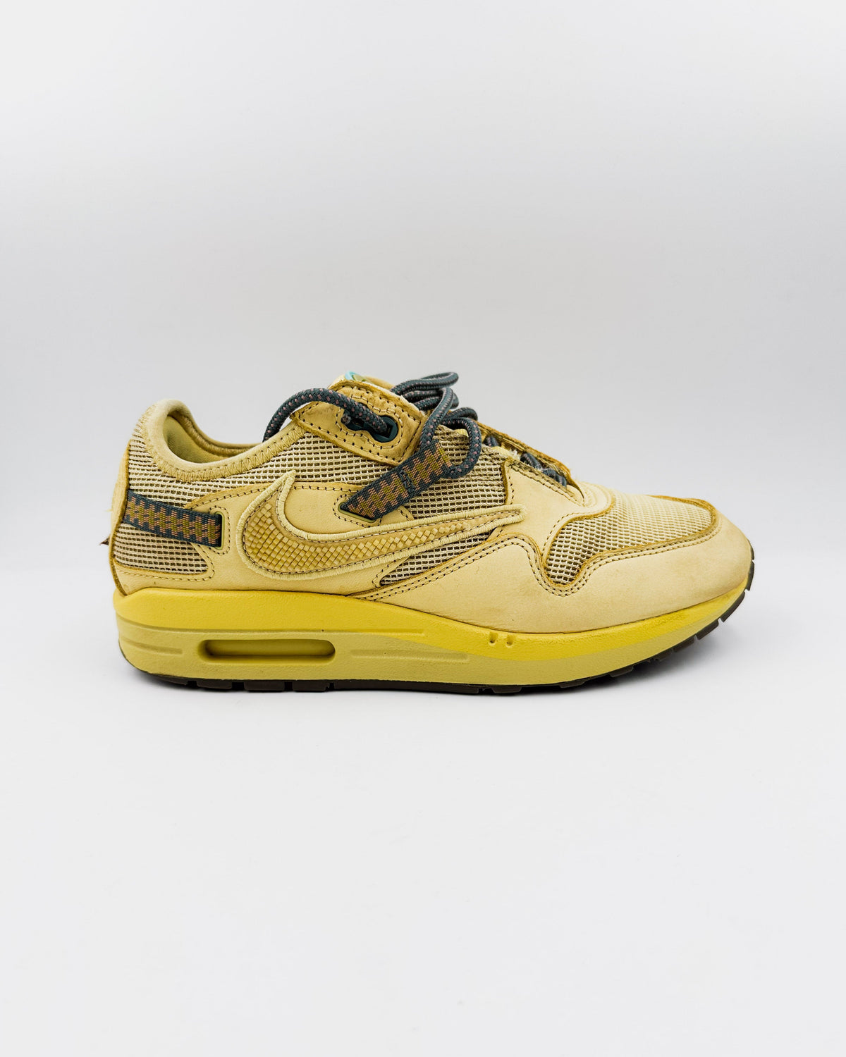 Nike Air Max 1 Travis Scott Cactus Jack Saturn Gold
