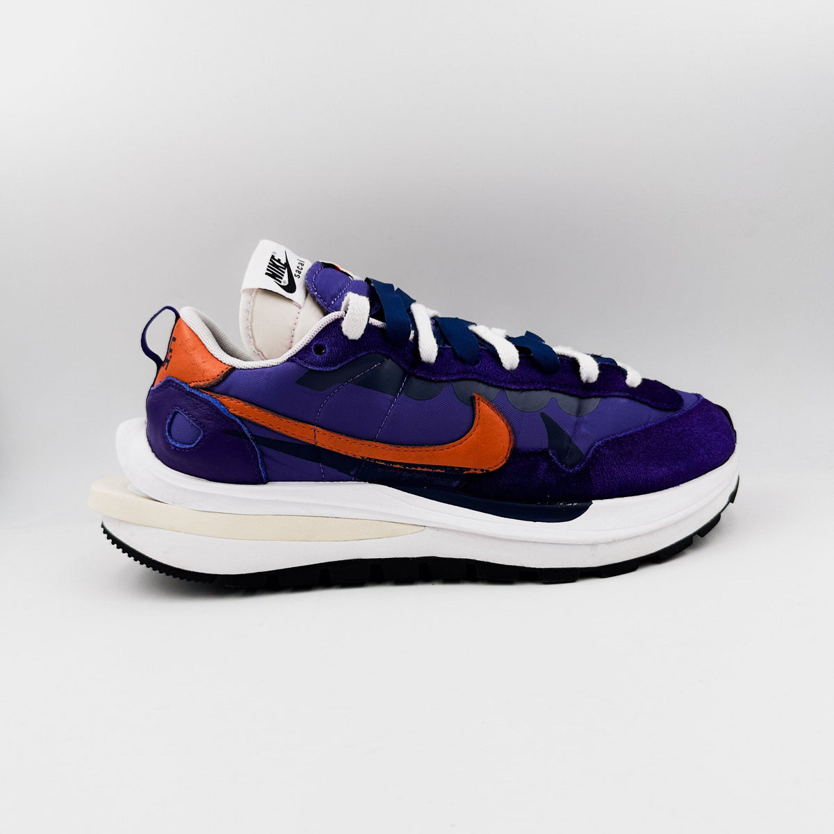 Nike Vaporwaffle sacai Dark Iris