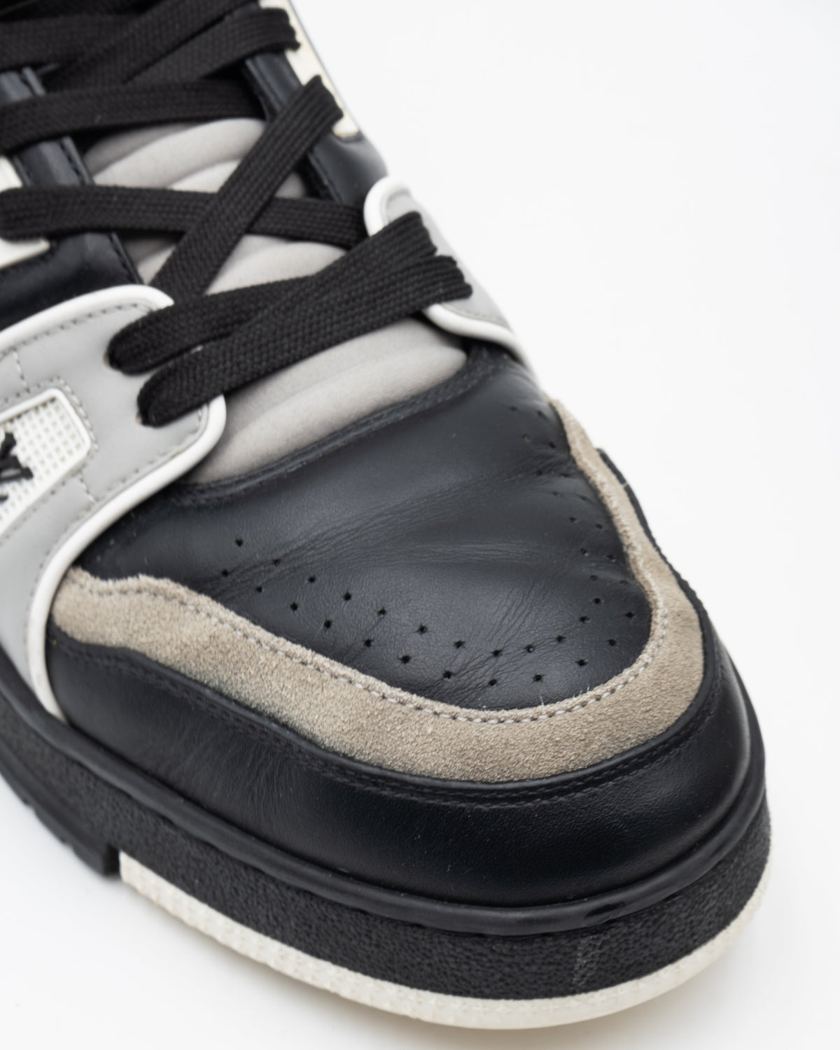 Louis Vuitton LV Trainer Black Grey