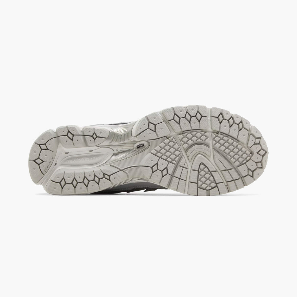 New Balance 1906D Protection Pack Silver Metallic