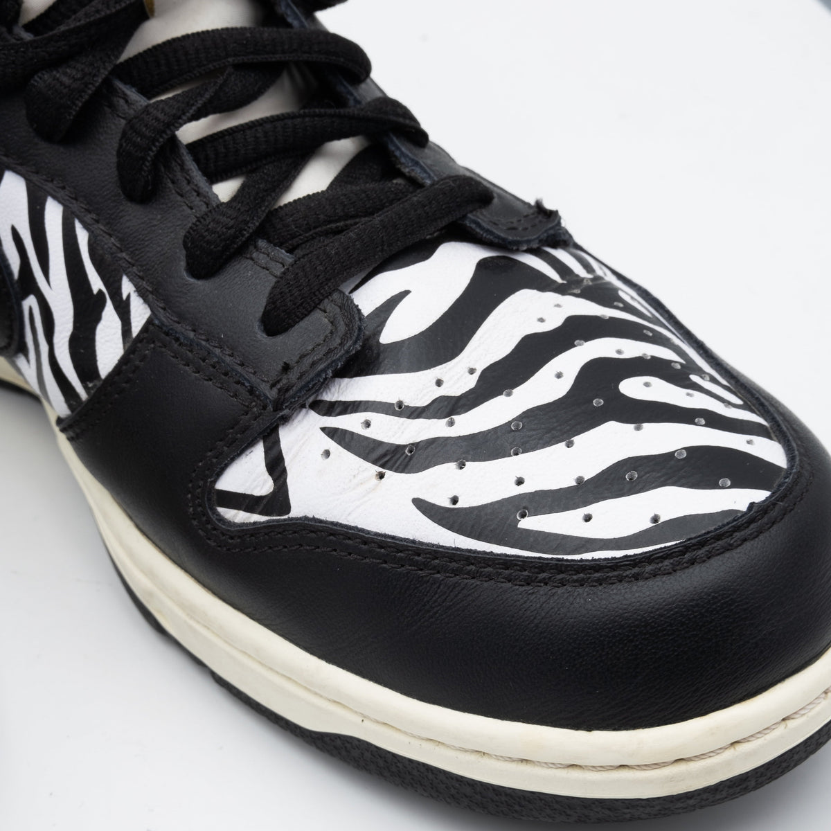 Nike Dunk SB Low OG QS Quartersnacks Zebra