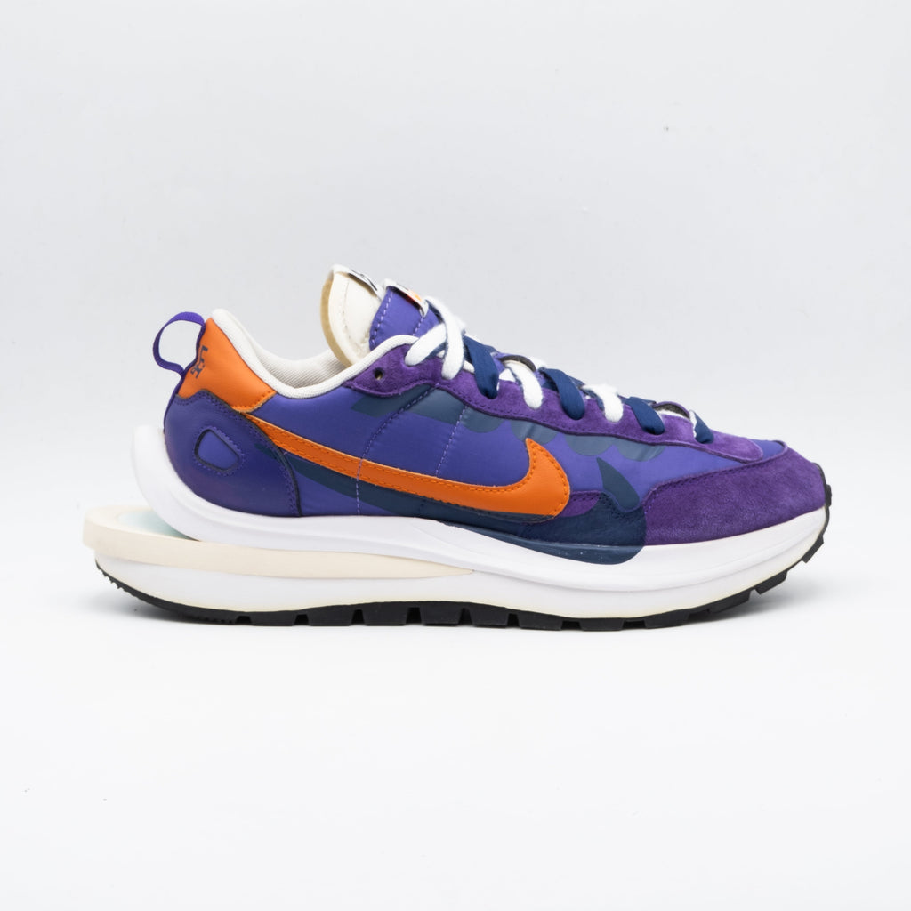 Nike Vaporwaffle sacai Dark Iris