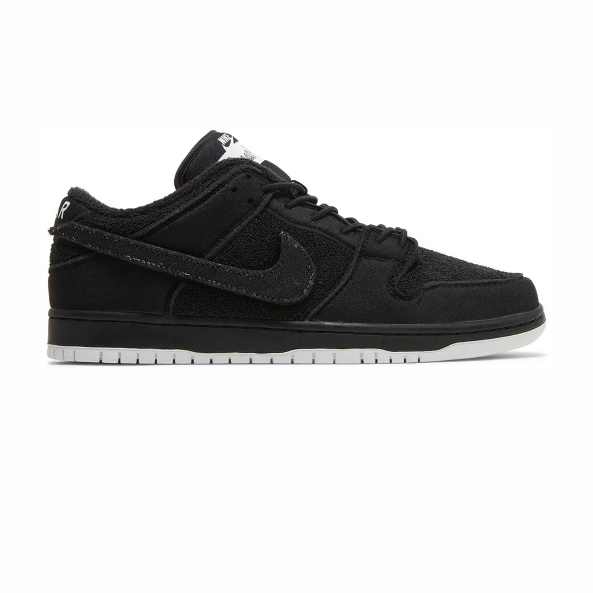 Nike Dunk SB Low Gnarhunters