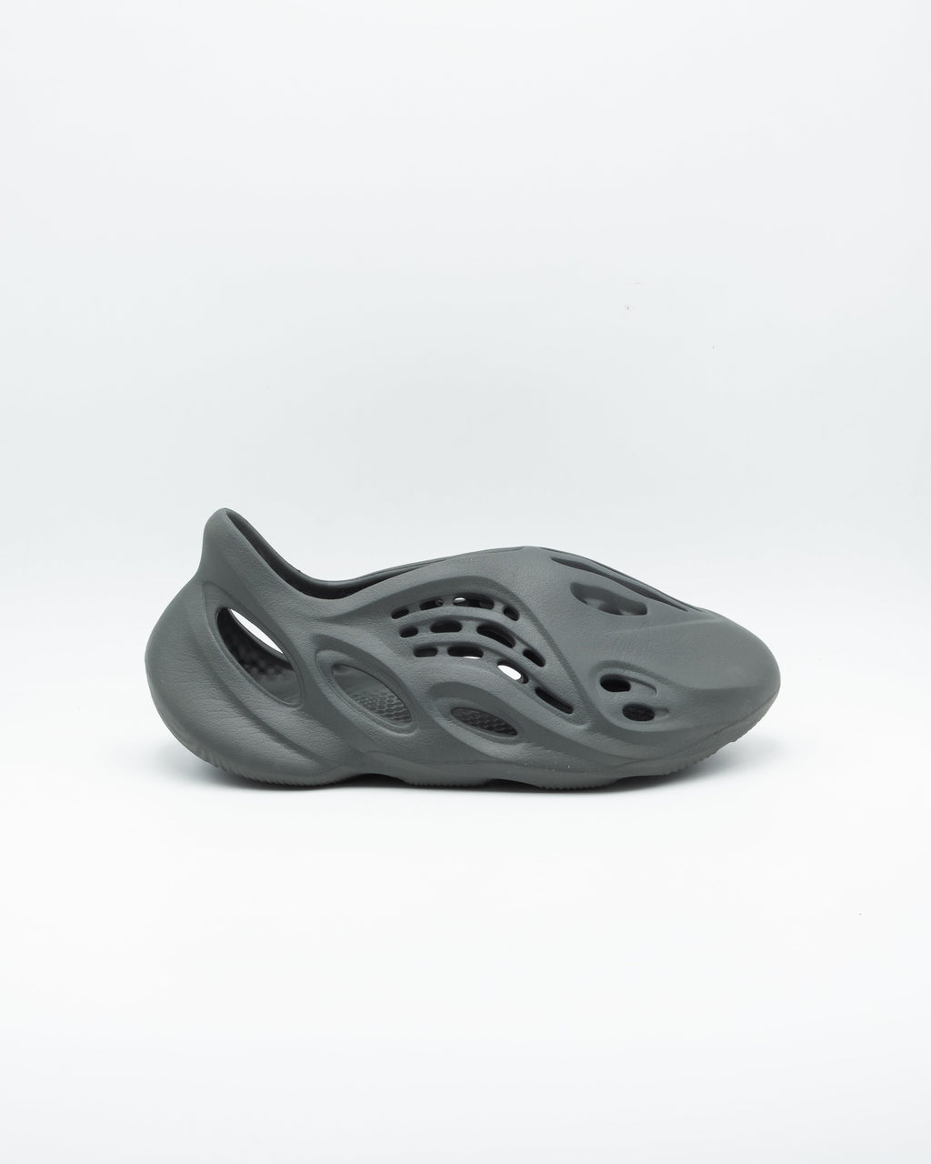 Yeezy Foam RNR Carbon