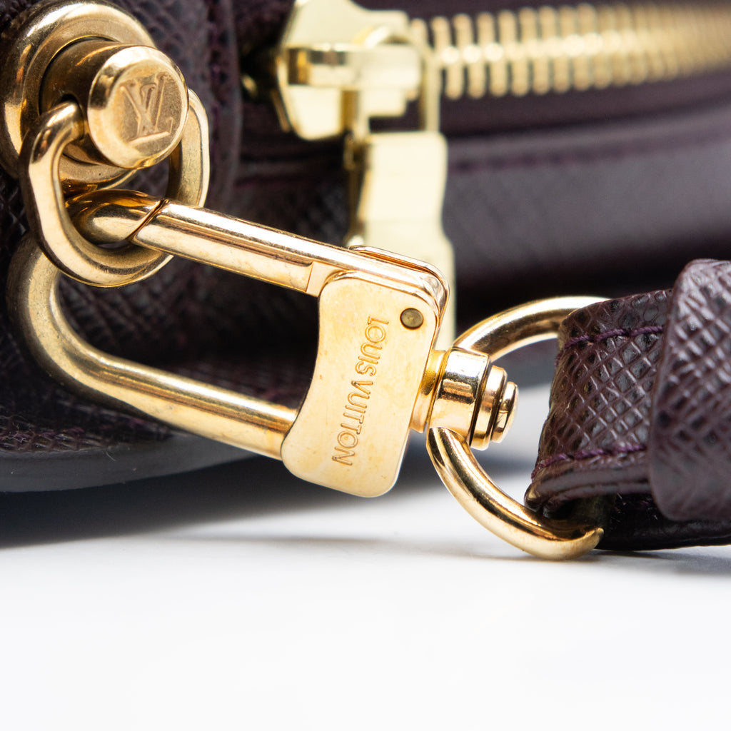 Louis Vuitton Pochette Baikal Taiga Rouge