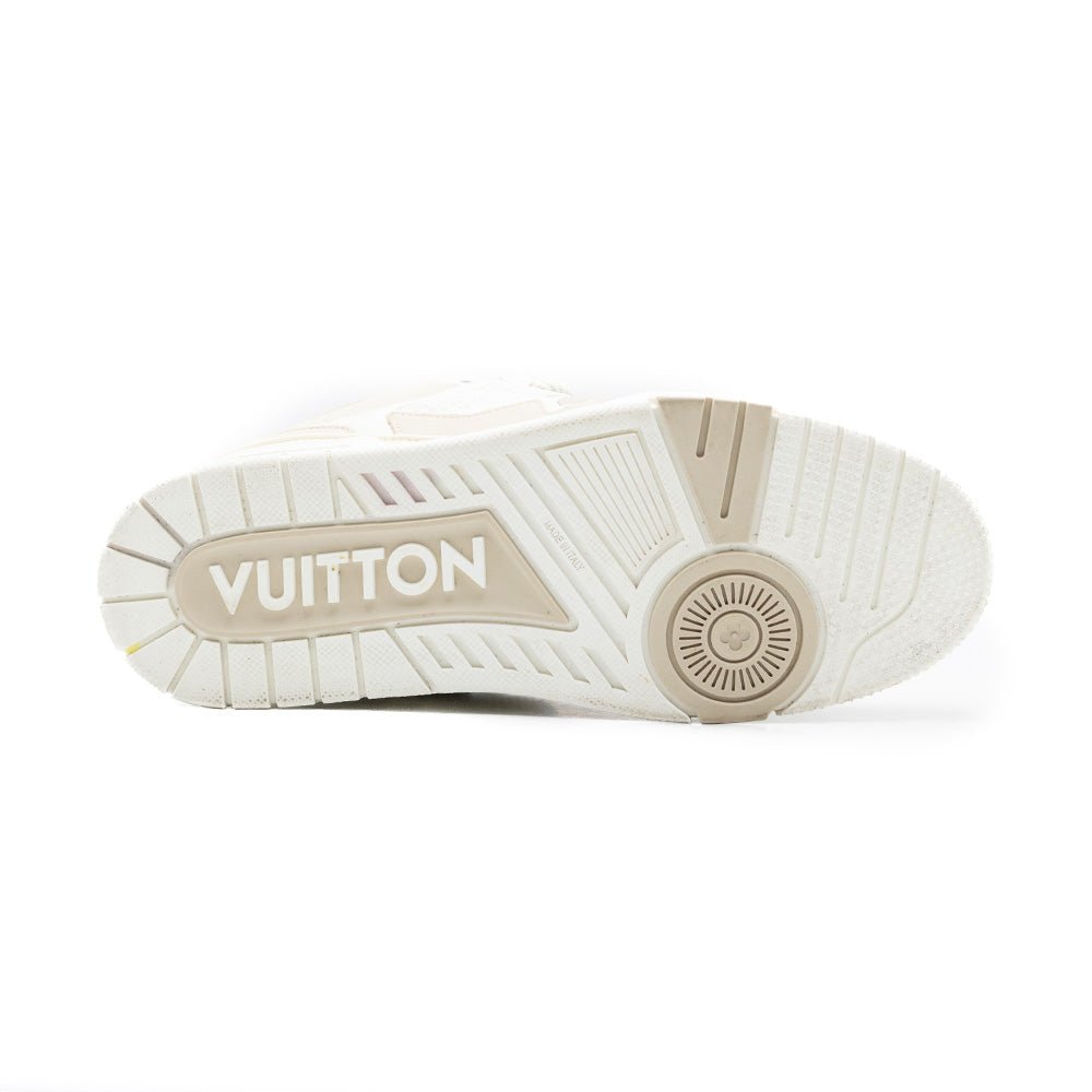 Louis Vuitton Trainer White Signature