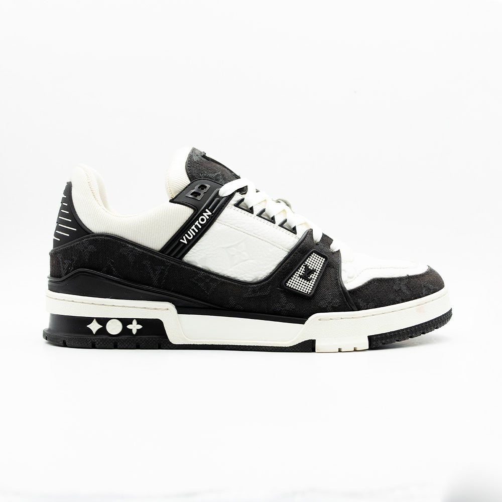 Louis Vuitton Trainer White Black White