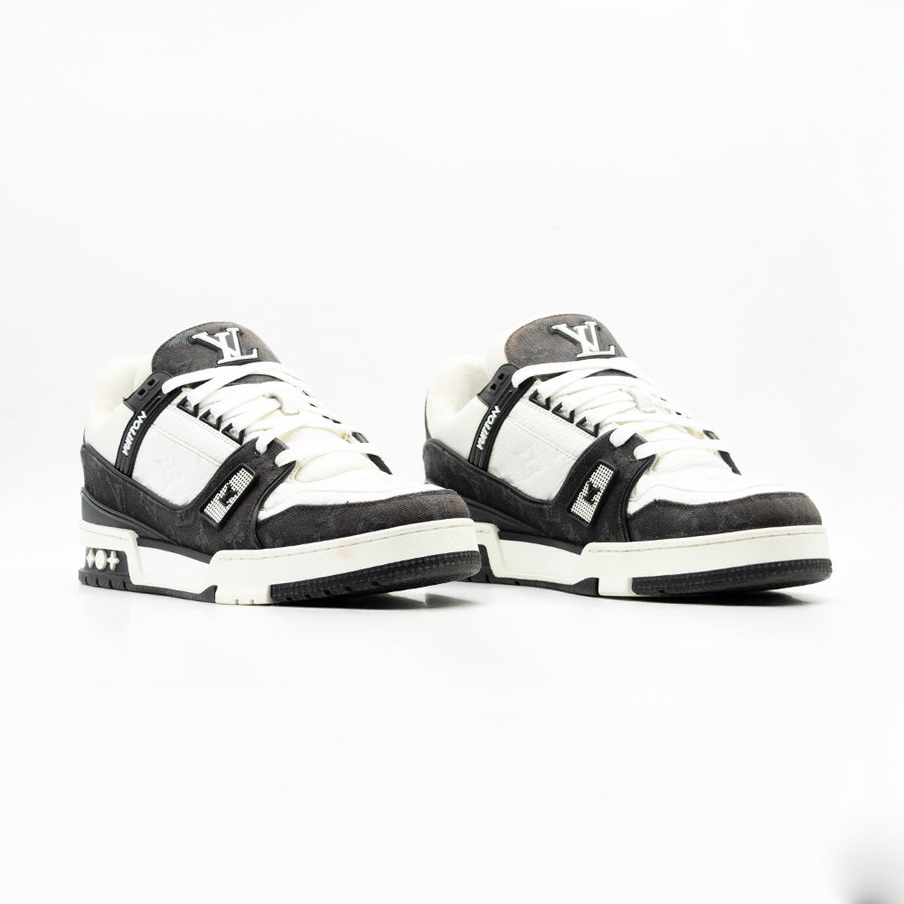 Louis Vuitton Trainer White Black White