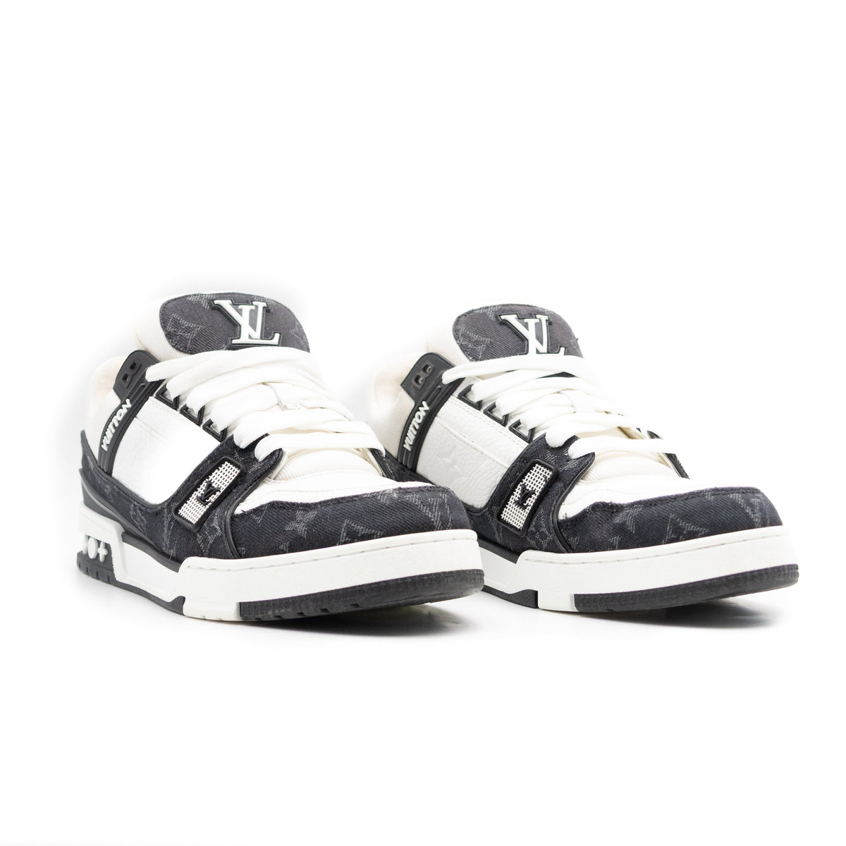Louis Vuitton Trainer White Black White