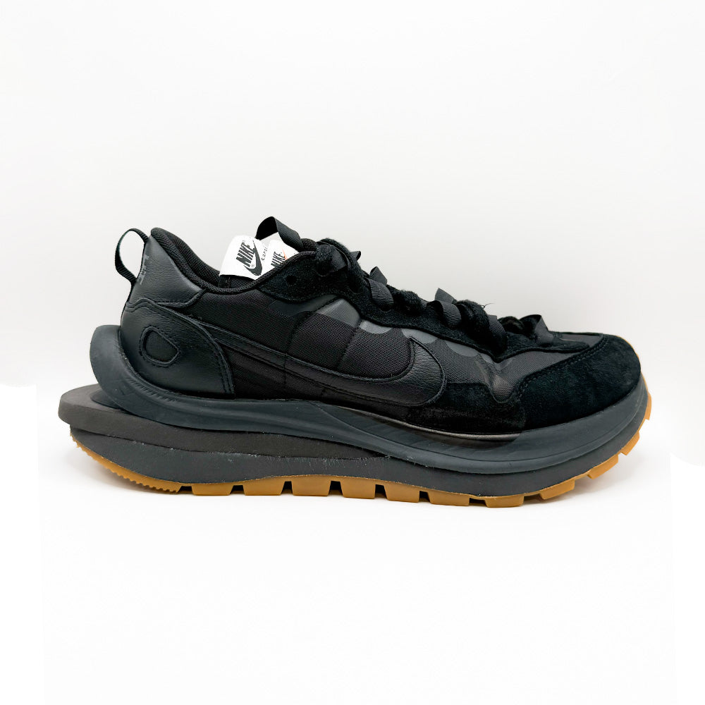 Nike Vaporwaffle sacai Black Gum