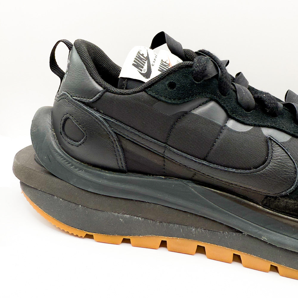 Nike Vaporwaffle sacai Black Gum